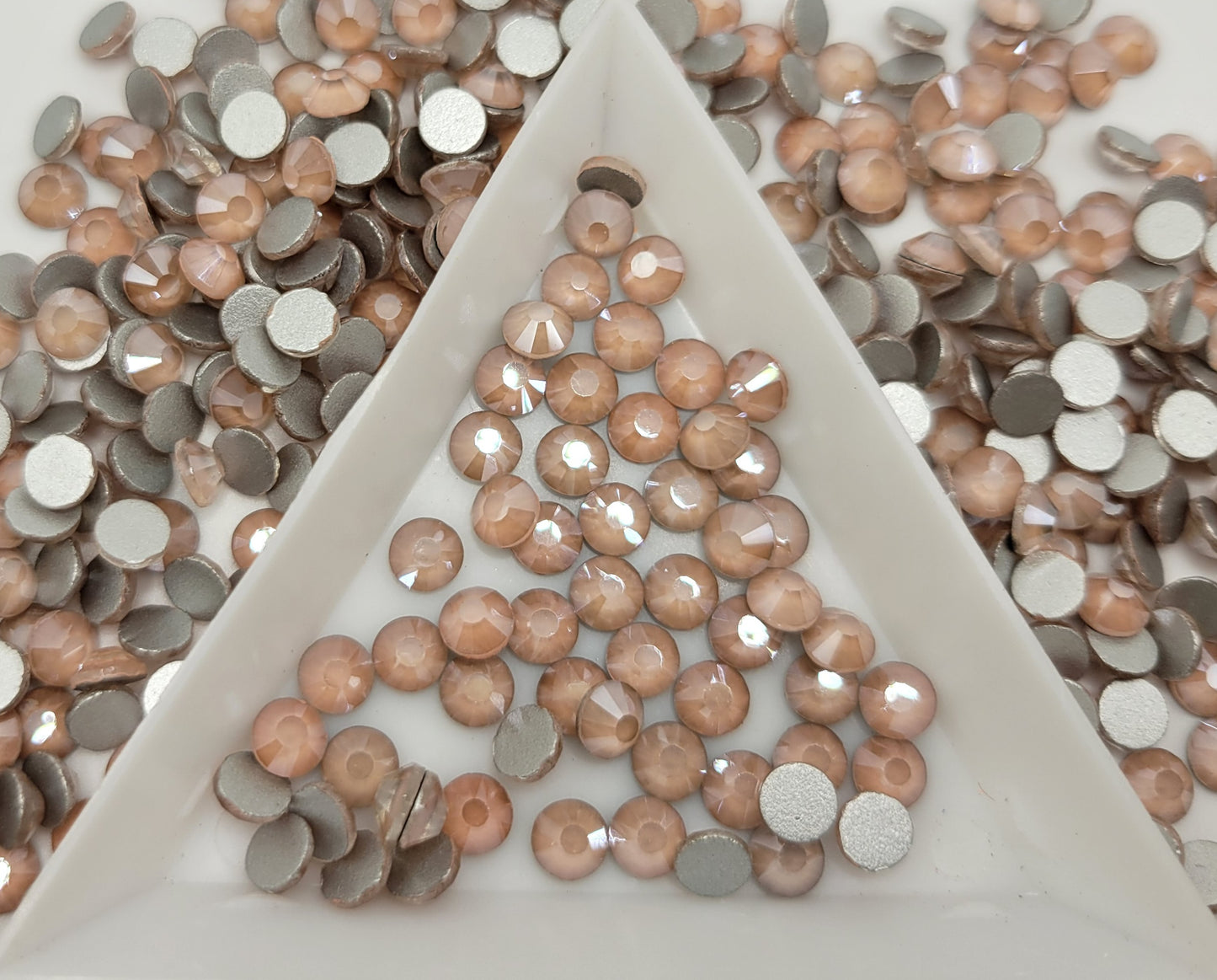 Champagne Mocha Glass Flatback Rhinestones | Craft rhinestones | Bling 3MM-SS12 | 4MM-SS16 |5MM-SS20 | DIY, Nail Art, Tumbler