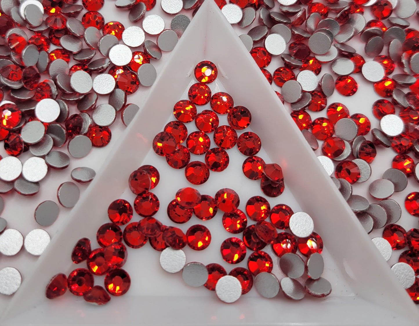 Glass Flatback Rhinestones: Light Siam