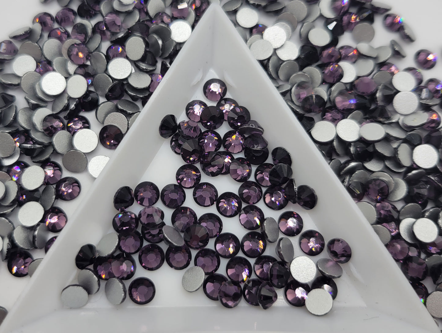 Tanzanite Glass Flatback Rhinestones | Craft rhinestones | Bling 3MM-SS12 | 4MM-SS16 |5MM-SS20 | DIY, Nail Art, Tumbler | 1440 per bag