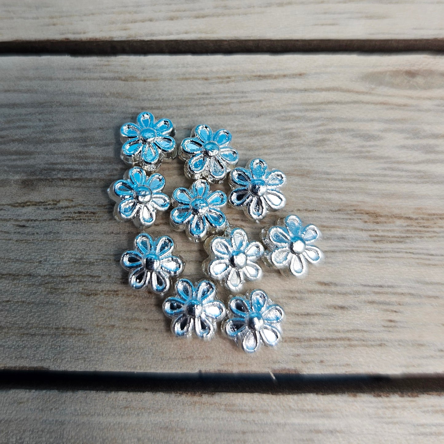 Silver Flower Acrylic Beads (10)