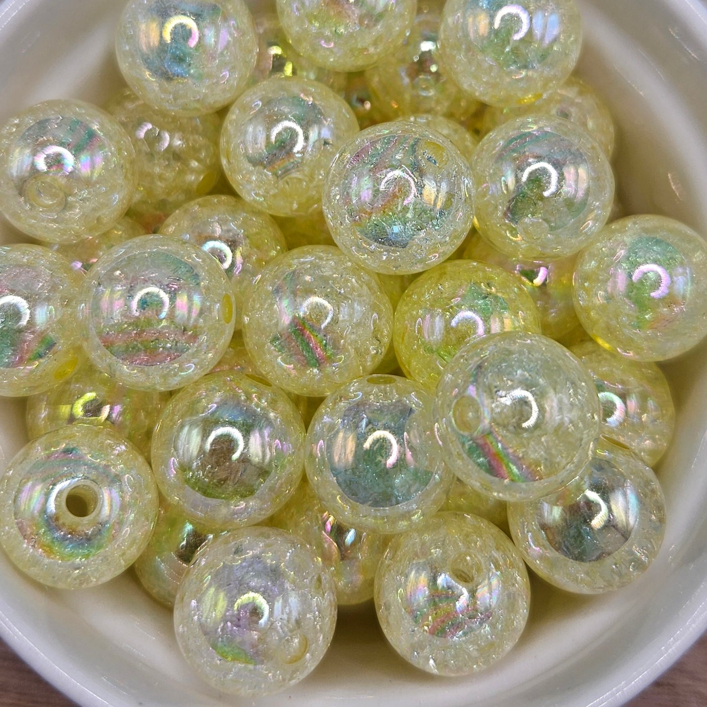 16mm Glittery Glassy Acrylic Beads